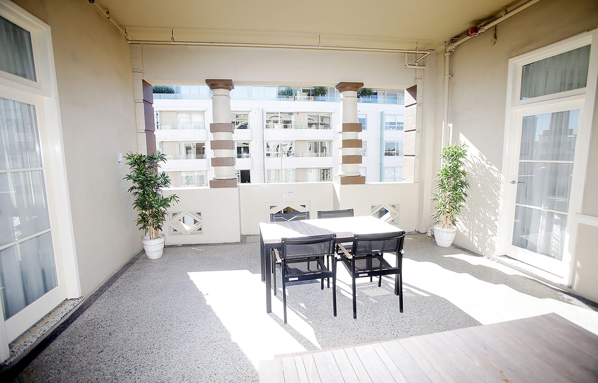 Hotel Bondi Bondi Beach Екстер'єр фото