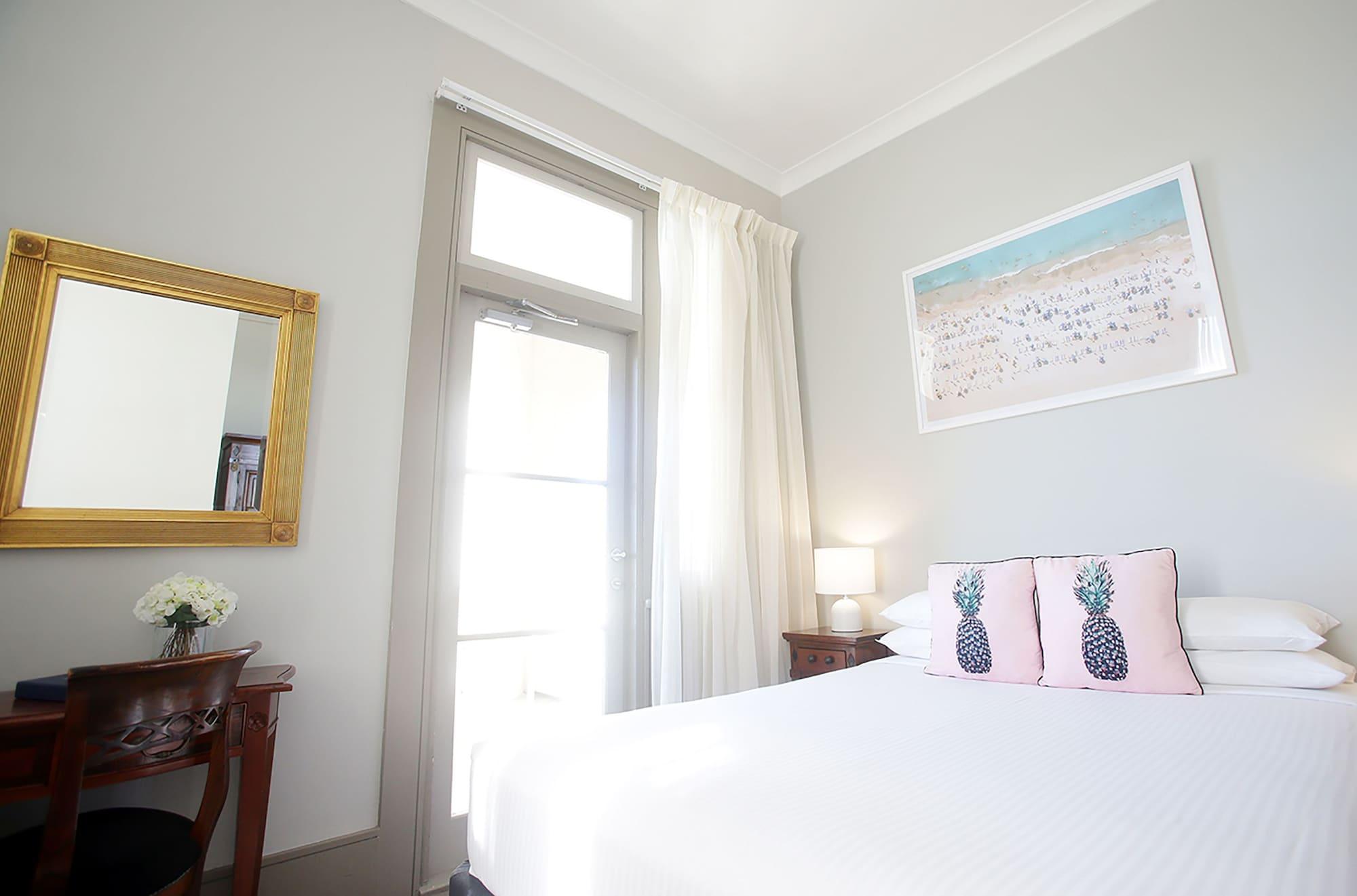 Hotel Bondi Bondi Beach Екстер'єр фото