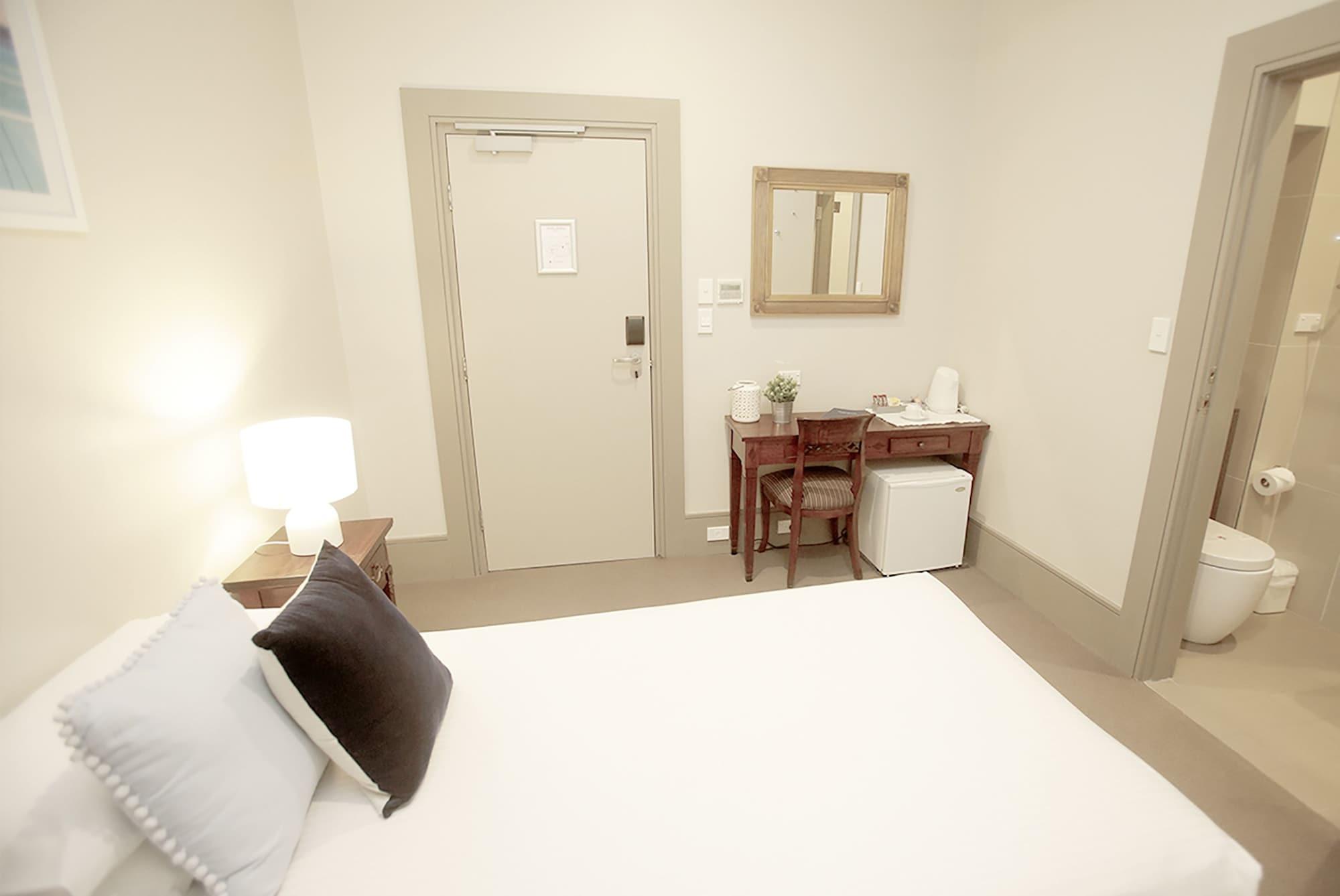 Hotel Bondi Bondi Beach Екстер'єр фото