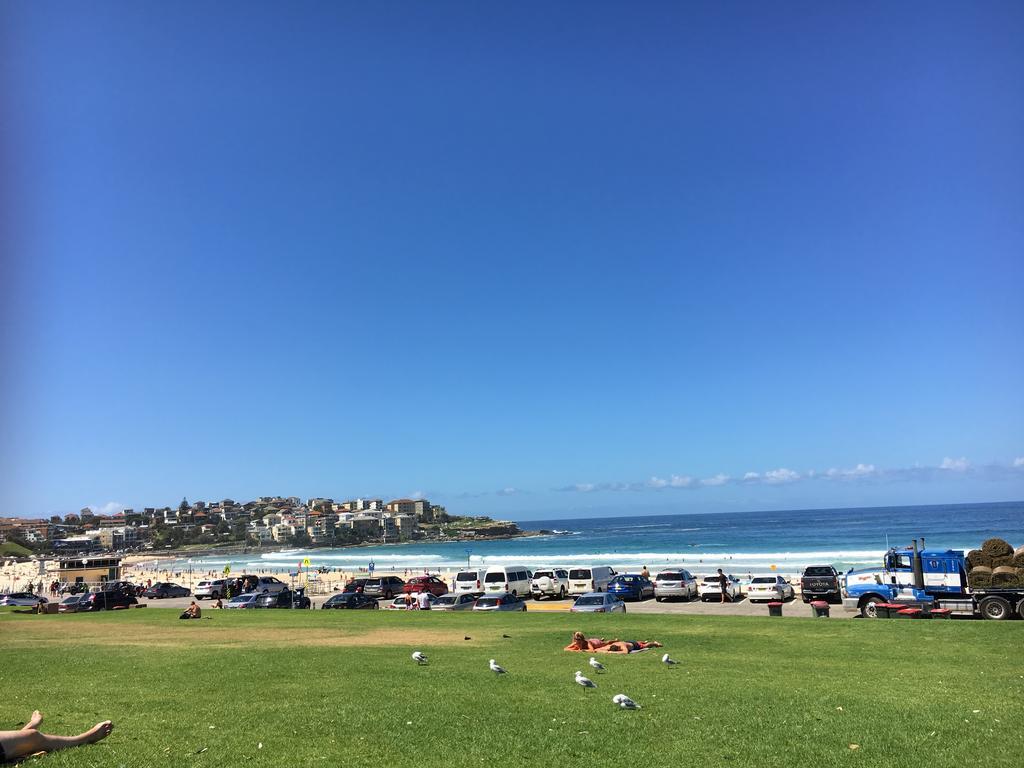 Hotel Bondi Bondi Beach Екстер'єр фото