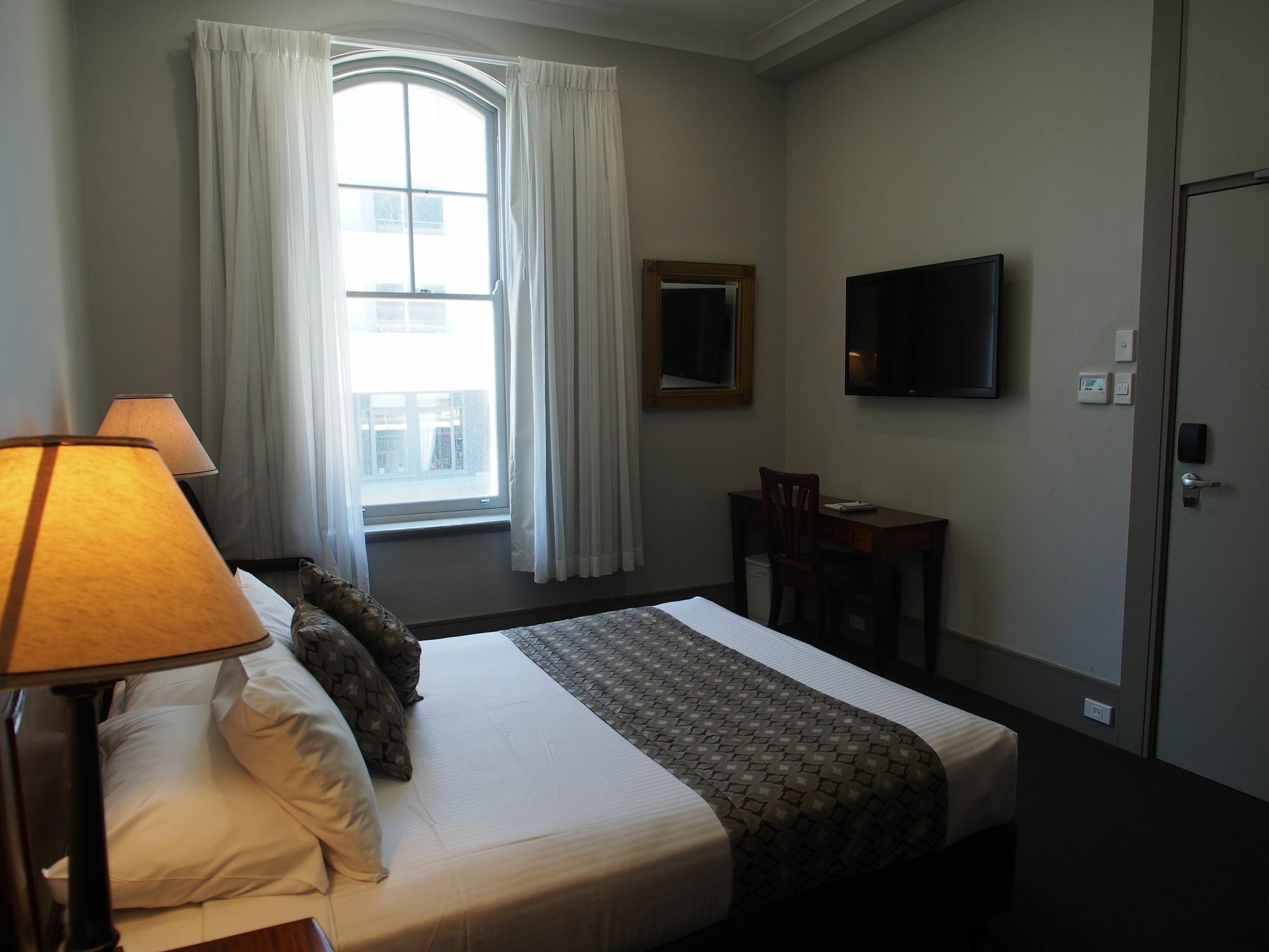 Hotel Bondi Bondi Beach Екстер'єр фото
