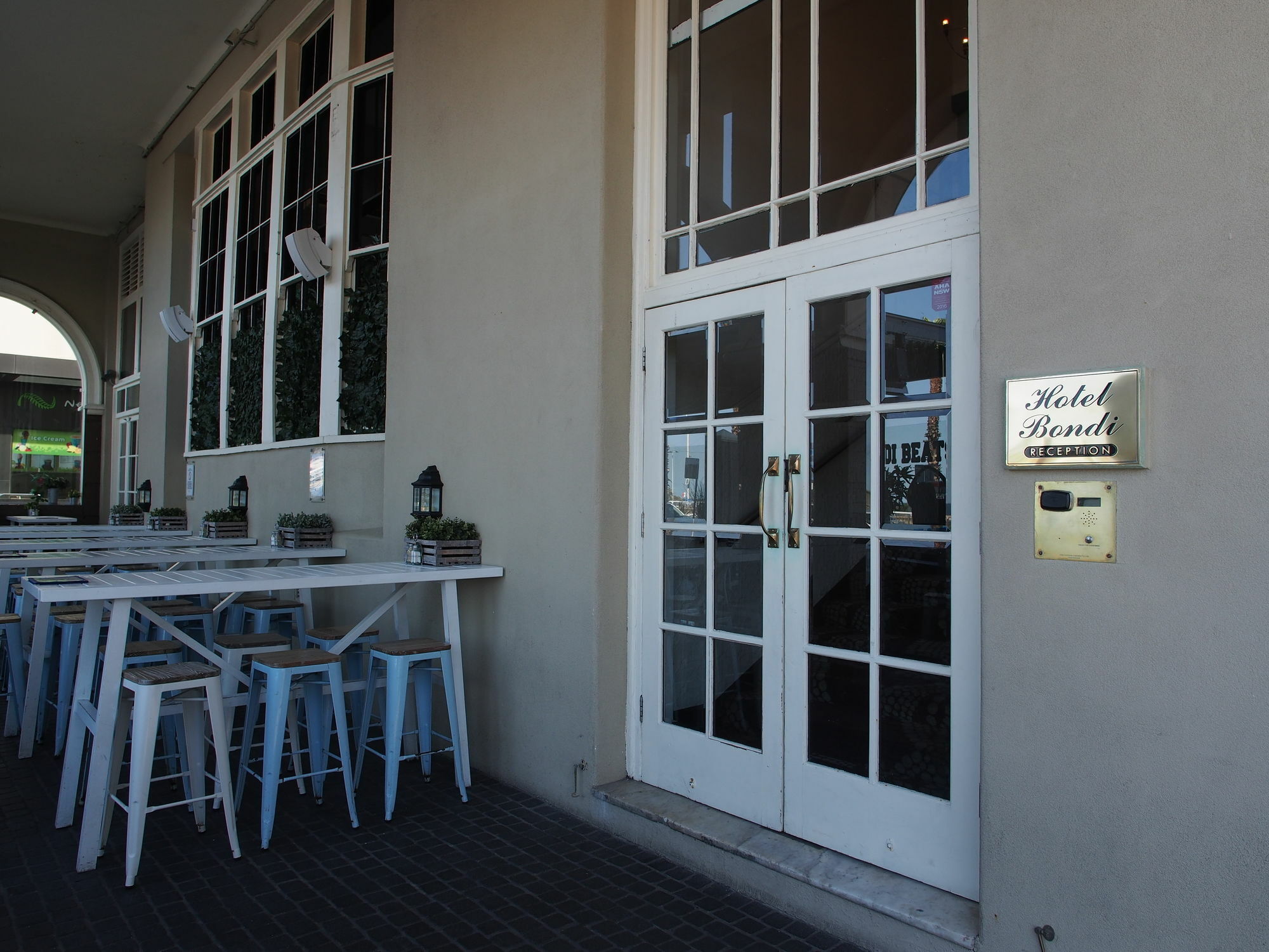 Hotel Bondi Bondi Beach Екстер'єр фото