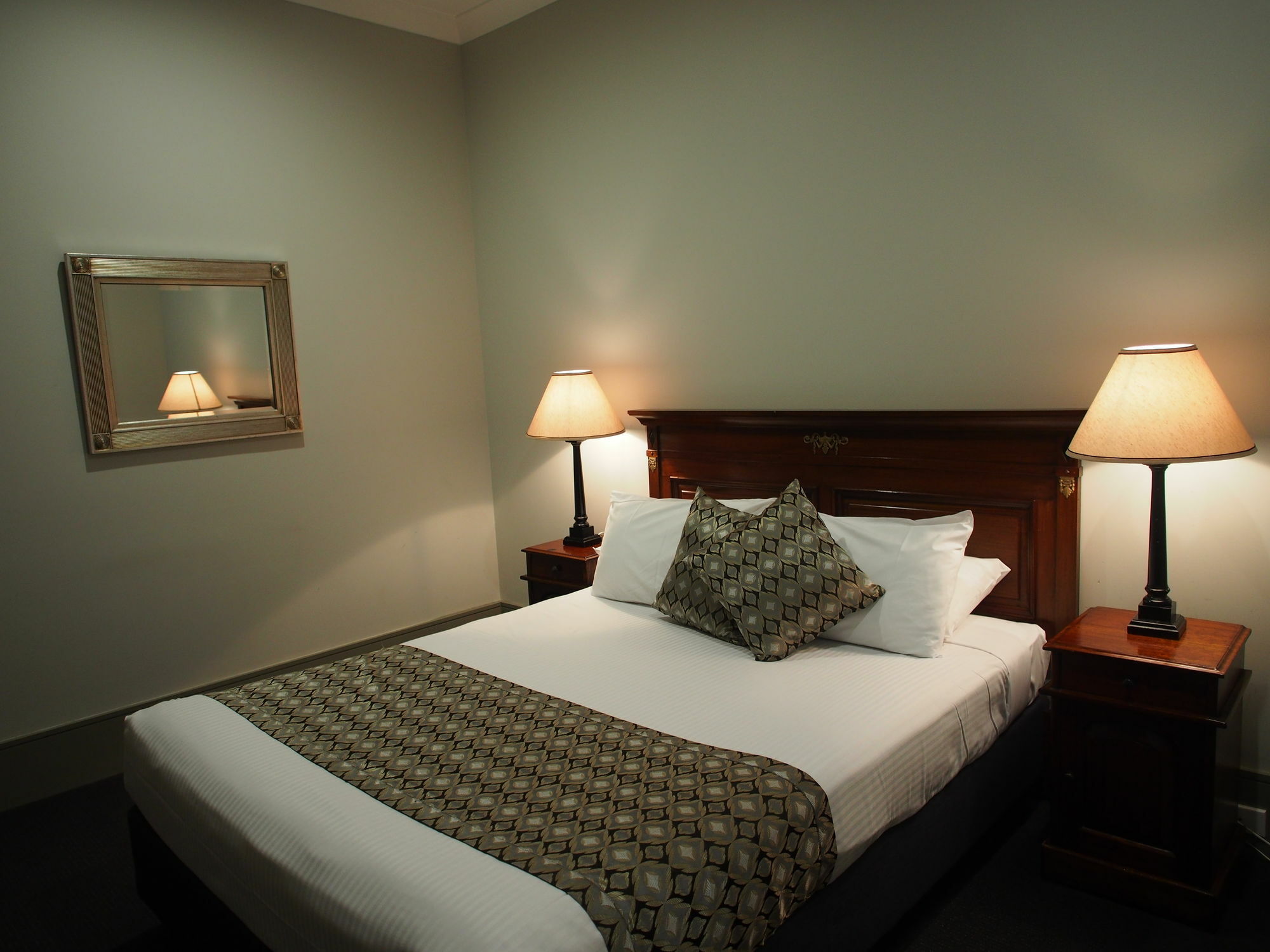 Hotel Bondi Bondi Beach Екстер'єр фото