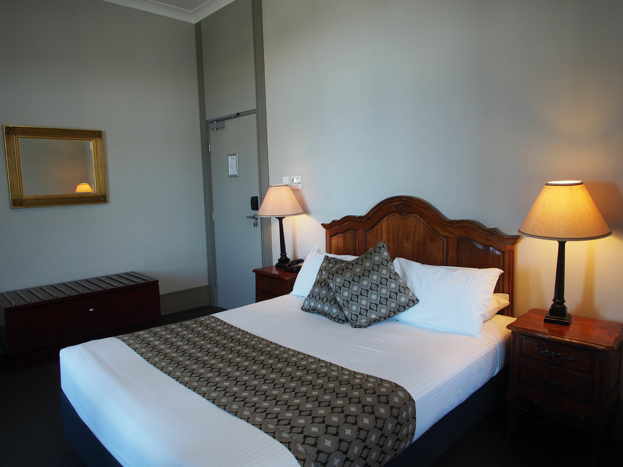 Hotel Bondi Bondi Beach Екстер'єр фото